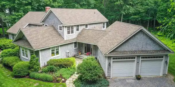 9 Rockrimmon Road