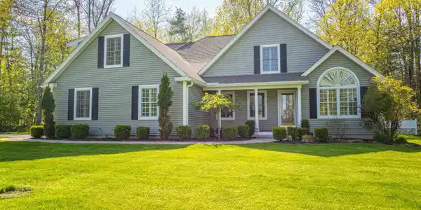 51 Waterloo Circle