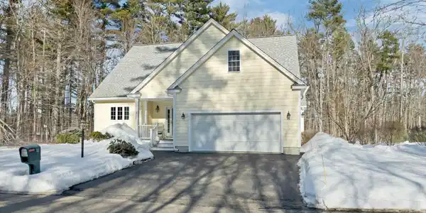 11 Vineyard Drive