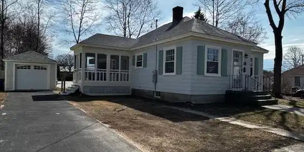 7 Towle Avenue
