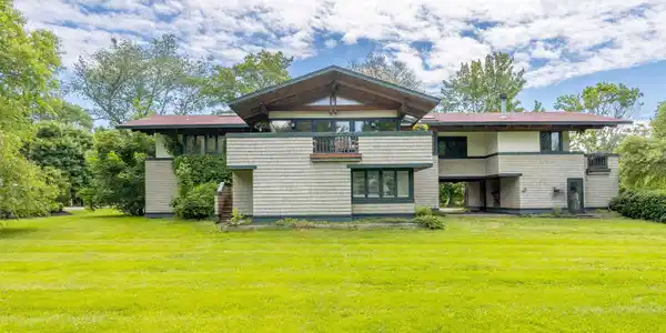 58 Woodland Road