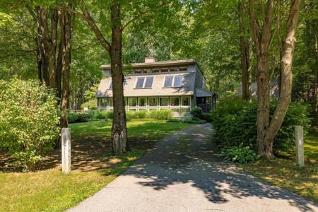 48 Caswell Drive