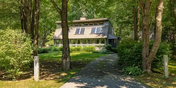 48 Caswell Drive