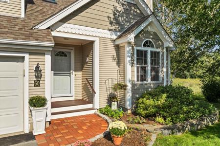 60 Hampton Meadows