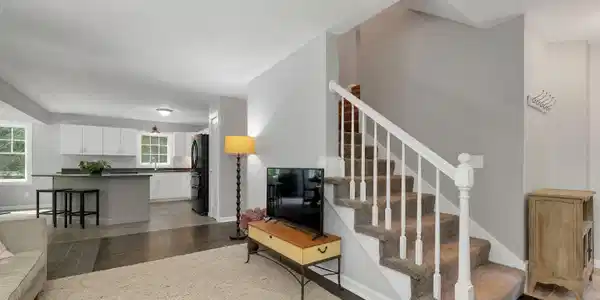 Image 4 Image 4