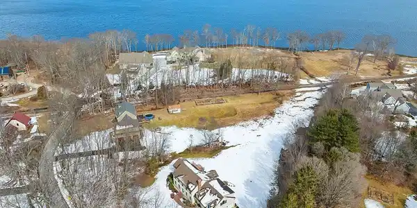 72 Depot Road