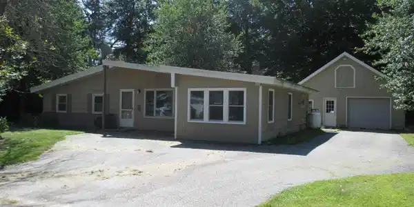 27 Birch Drive