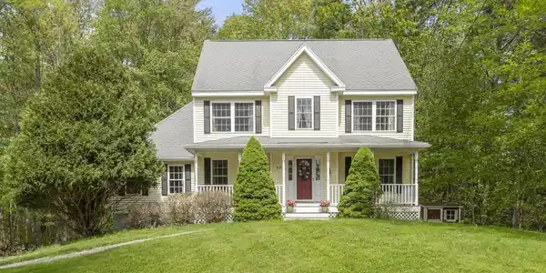 43 Ladyslipper Drive