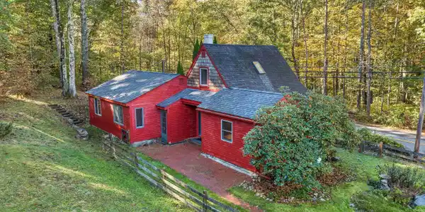 170 Packers Falls Road