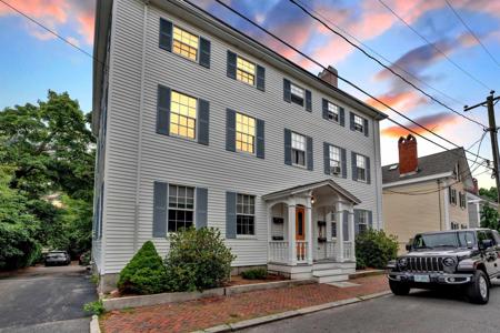 64 Austin Street