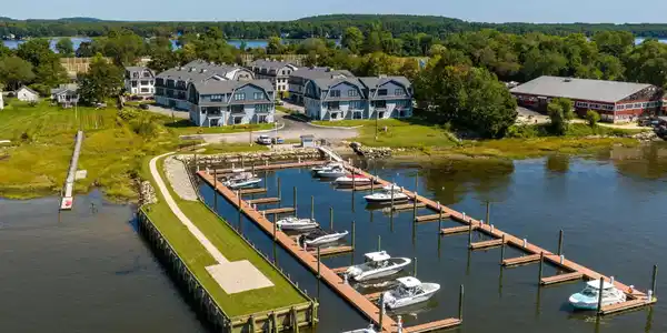 22 LITTLE BAY Drive