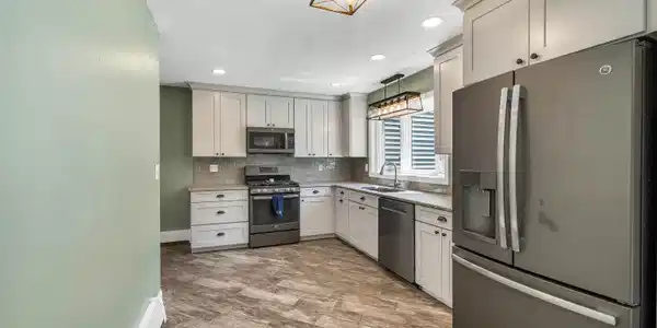 Image 4 Image 4