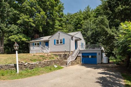 431 Lang Road