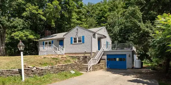 431 Lang Road