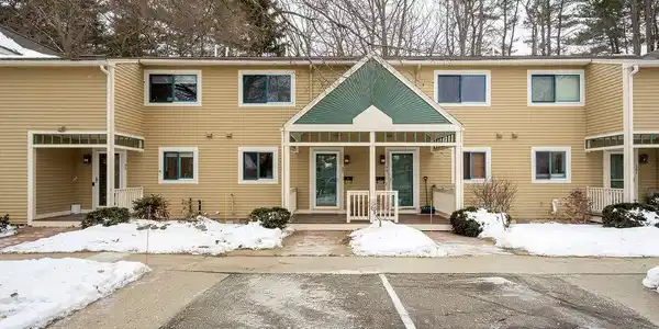 97 Spinnaker Way