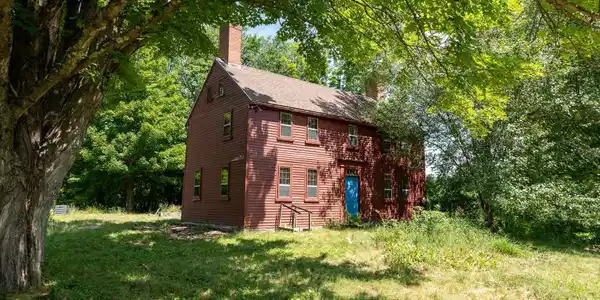 247 Packers Falls Road