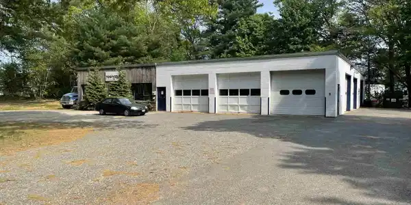 225 Greenleaf