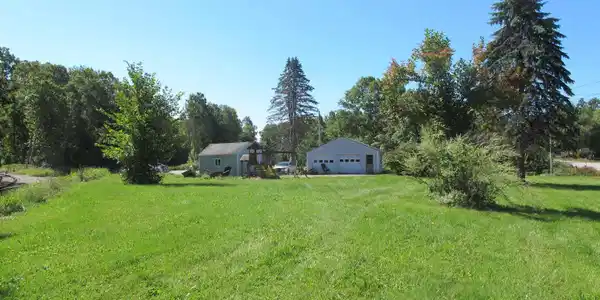 571 Rollins Road