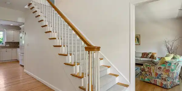 6 Deer Run Road