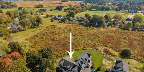 14 Maple Road