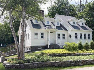 22 Colonial Lane