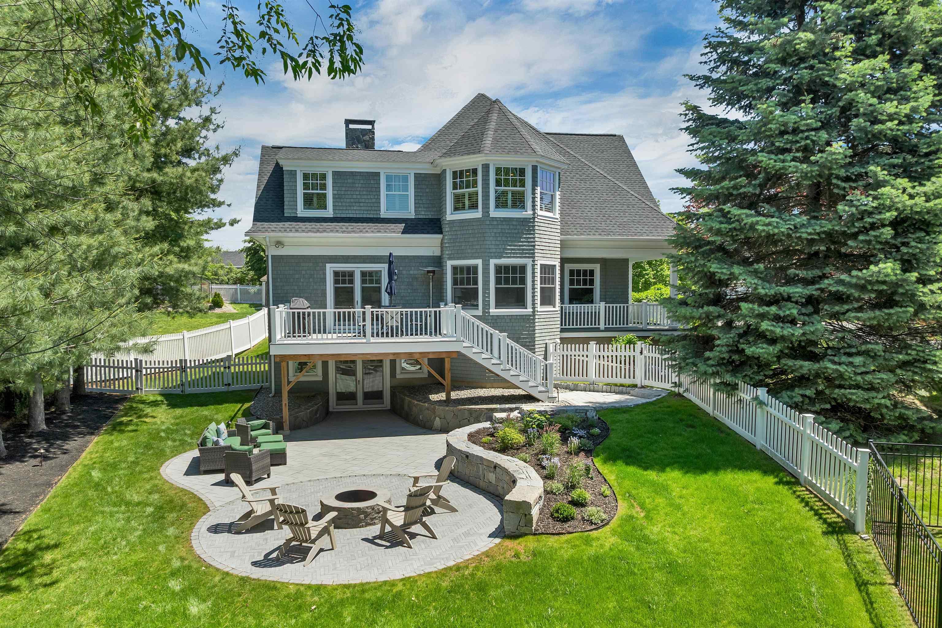 Image 2: Beautifully Hardscaped