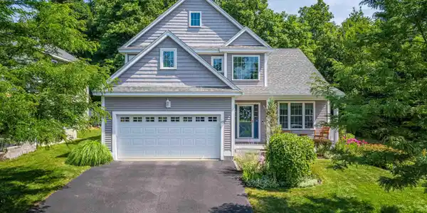 49 Stocklan Circle