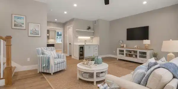 Image 4 Image 4
