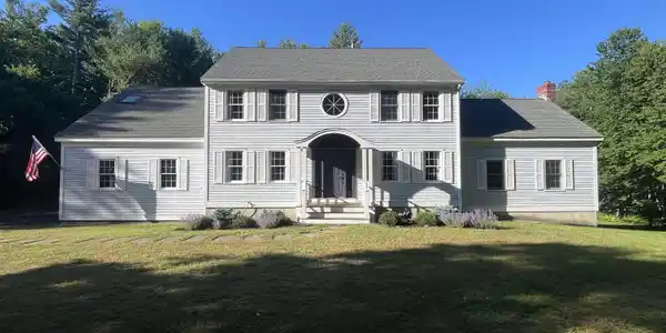 27 Ross Road