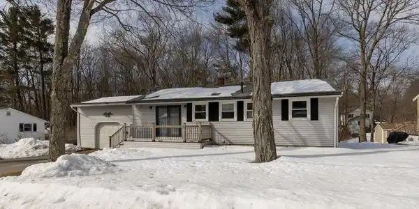 15 Oak Hill Drive