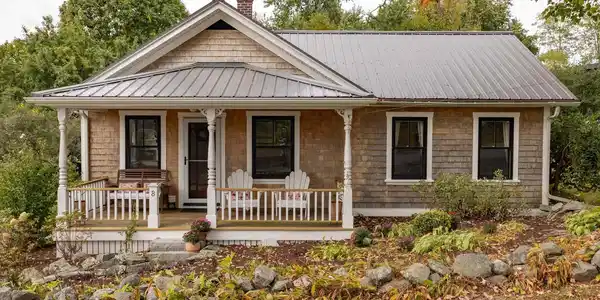 8 Elmwood Avenue