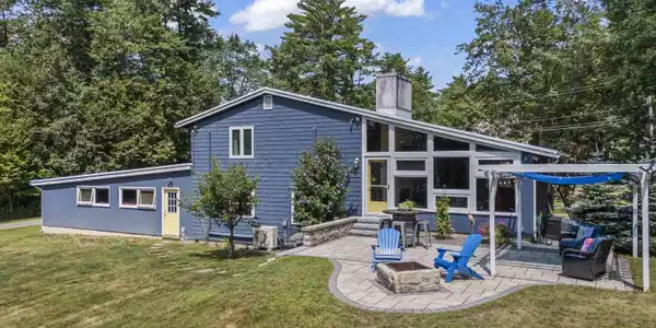 30 Cataract Avenue