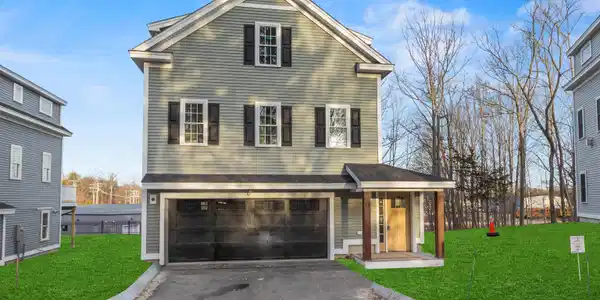 19 Eden Lane