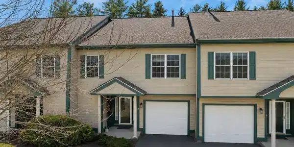 18 Deborah Lane