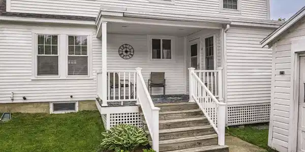 Image 2: Covered Porch Entry Image 2: Covered Porch Entry