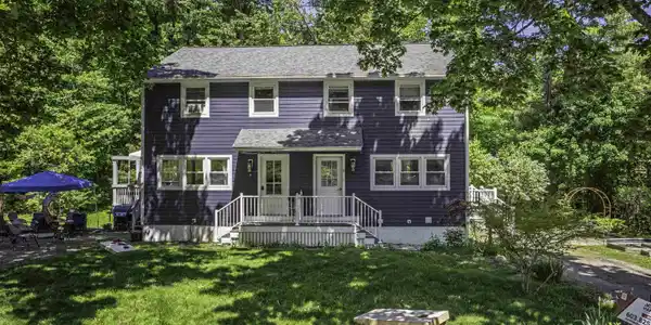8 Old Landing Road