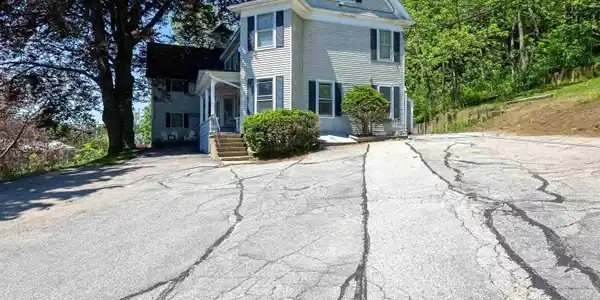 34 Floral Avenue