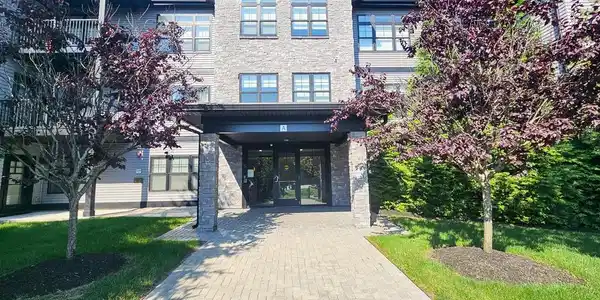 2075 Lafayette Road