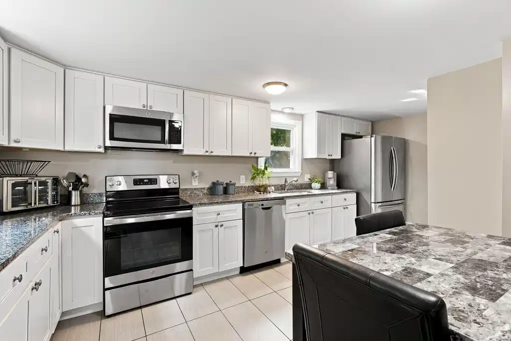 Image 1: Kitchen Image 1: Kitchen