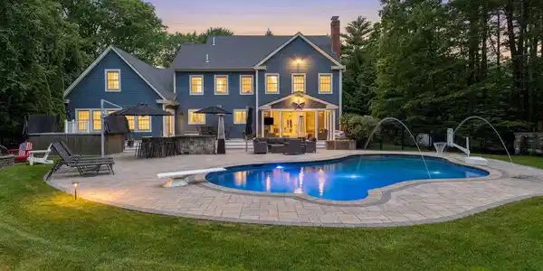 49 Sleepy Hollow Drive