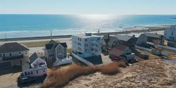 605 Ocean Boulevard