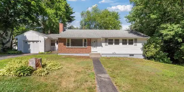 25 Sims Avenue