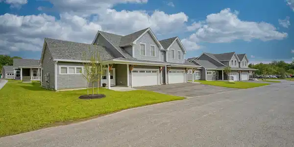 11 Kasnet Drive