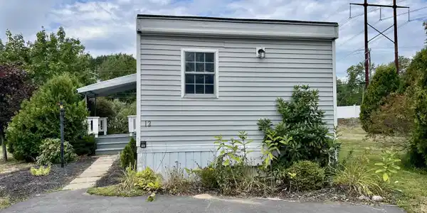 12 Farmington Drive