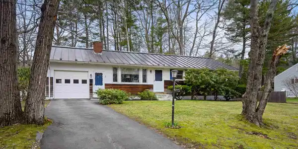 11 Cleveland Drive