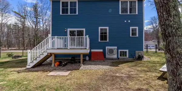 3 Howe Road