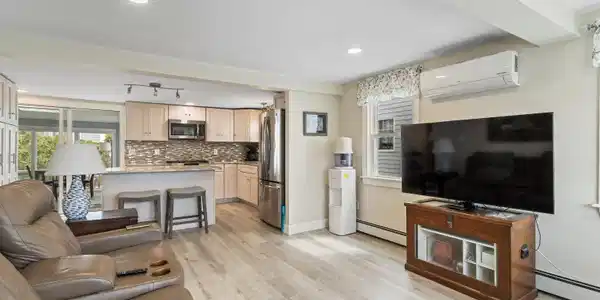 19 Fuller Acres Drive
