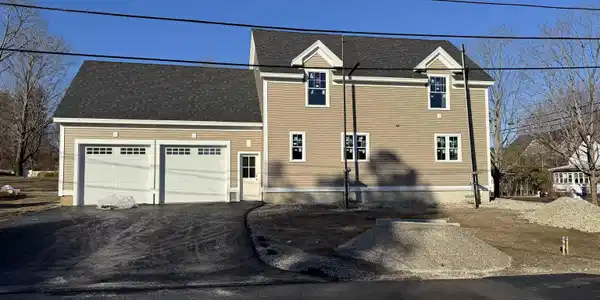 2 Juniper Knoll