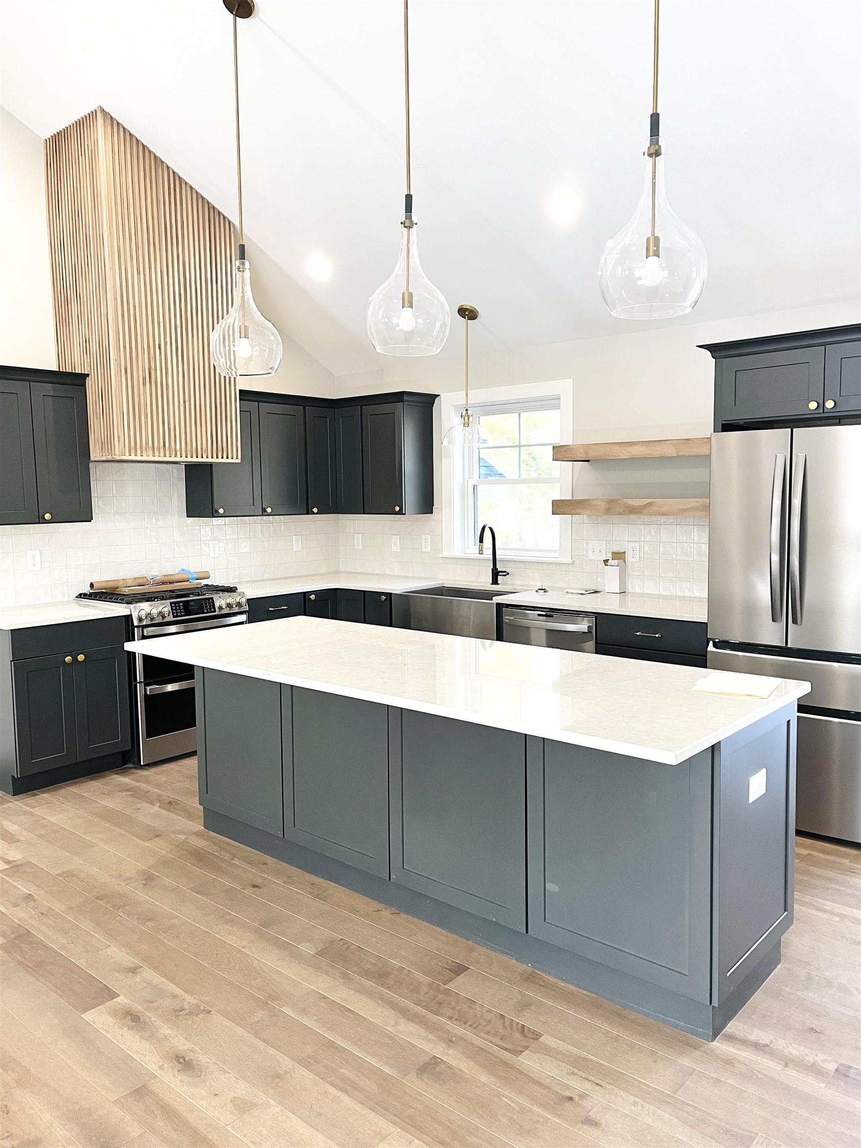 Image 4: Similar Home