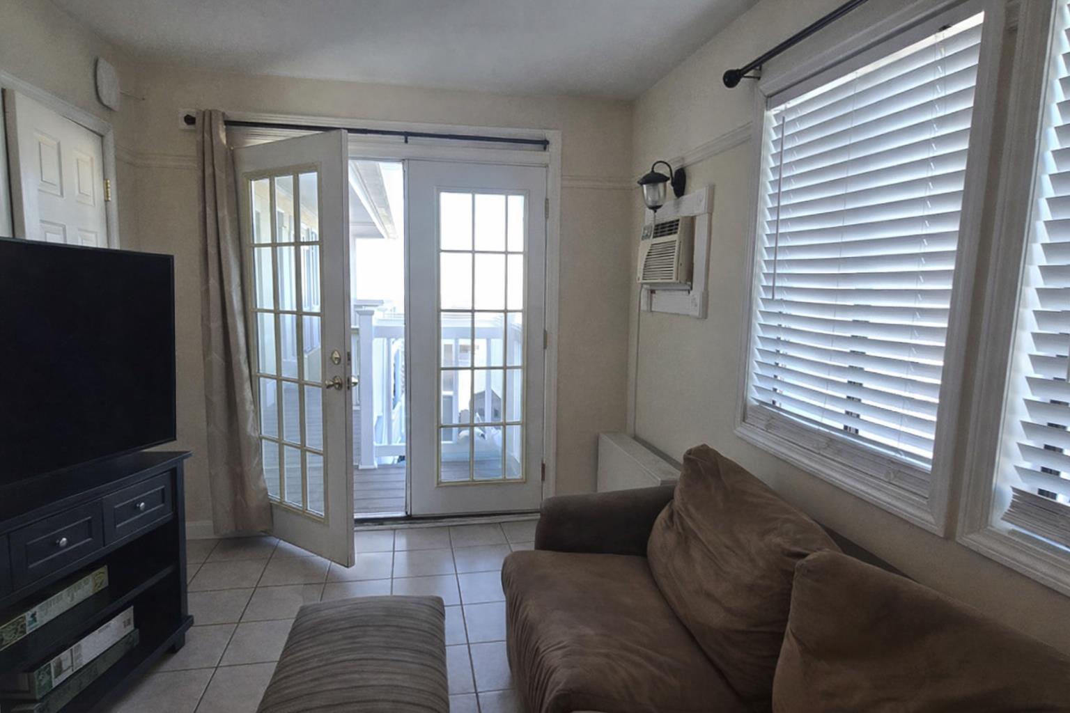 Image 4: tenant occupied image Image 4: tenant occupied image
